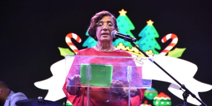 Alcaldesa de La Vega Inaugura el Mágico Parque de la Navidad con un Espectacular Encendido de Luces