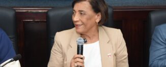 Gobierno y Municipio despliegan ofensiva vial en La Vega: Asfaltado, bacheos, fecha para puente Antonio Guzmán y retorno a hospital