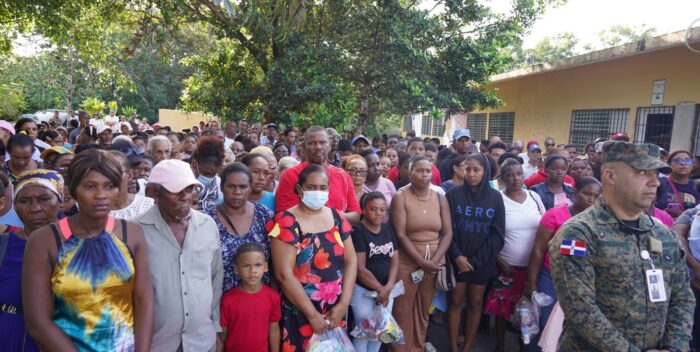 Ministerio de Defensa lleva salud y asistencia social a más de 2,500 personas en Sabana de la Mar